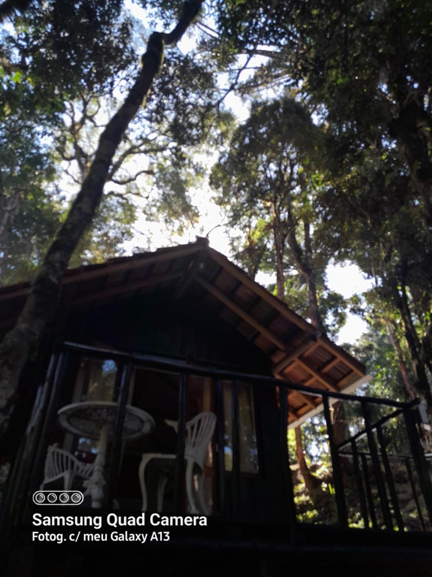 Little Cabana Com Hidromassagem Кампус-ду-Жордау Экстерьер фото